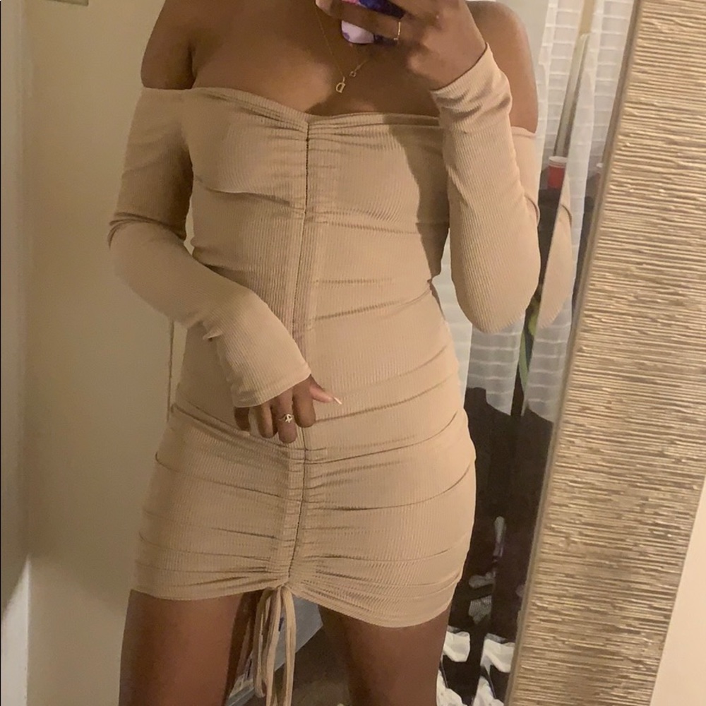 PRETTYLITTLE THING long sleeve ruched dress